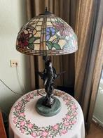 Tiffany style tafellamp en wandlampen, Zo goed als nieuw, 50 tot 75 cm, Ophalen, Glas