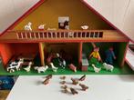 Hand gemaakt houten boerderij met 25 losse beestjes, Ophalen, Zo goed als nieuw, Poppenhuis