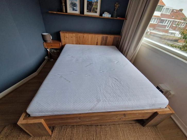 Steigerhouten bed 160x200 met matras & lattenbodem, Huis en Inrichting, Slaapkamer | Bedden, Gebruikt, Tweepersoons, 160 cm, 200 cm
