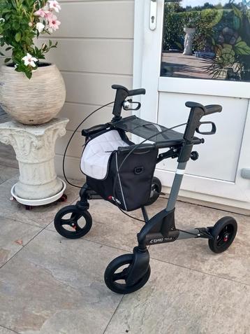 Topro troja  als nieuw + rugsteun  lichtgewicht rollator  beschikbaar voor biedingen