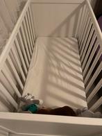 Baby bed van IKEA, witte kleur, Kinderen en Baby's, Babywiegjes en Ledikanten, Ophalen, Zo goed als nieuw, Ledikant