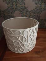 Leuke, aparte lampenkap, gebroken wit/crèmekleurig., Huis en Inrichting, Lampen | Lampenkappen, 25 tot 50 cm, Rond, Ophalen of Verzenden