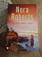 Spelen met vuur. Nora Roberts, Boeken, Romans, Ophalen of Verzenden, Zo goed als nieuw, Nora Roberts, Nederland