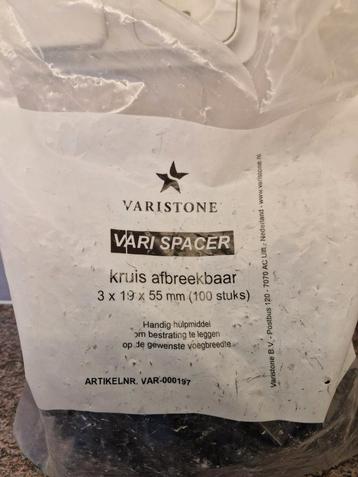 Varistone voegkruis 3 mm beschikbaar voor biedingen