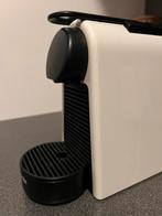 Witte Nespresso machine - Capsule koffiemachine, Gebruikt, Espresso apparaat, Ophalen of Verzenden, 1 kopje