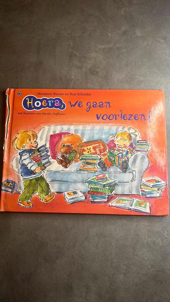Marianne Busser - Hoera, we gaan voorlezen, Boeken, Prentenboeken en Plaatjesalbums, Gelezen, Ophalen of Verzenden