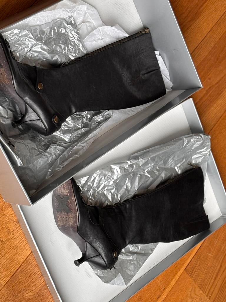 Prachtige zwart leren laarzen maat 37 ( MUXART, Barcelona), Kleding | Dames, Schoenen, Ophalen of Verzenden, Zo goed als nieuw