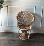 Vintage Pauwenstoel Kinderformaat, Huis en Inrichting, Stoelen, Ophalen, Gebruikt, Bruin, Riet of Rotan