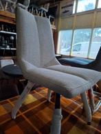 6 Nieuwe stoelen,  kleur Kiezel met off-black poten, Artella, Ophalen, Nieuw, Zwart