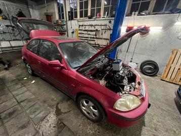 Honda Civic Ek4 1.6Vti in onderdelen beschikbaar voor biedingen