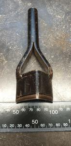 V-vorm End punch voor riem 49mm, 1 7/8 inch, leer bewerking, Ophalen of Verzenden, Gebruikt