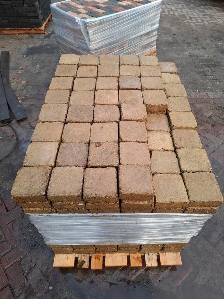 15m² 14x14 geel, gebruikt, op pallet, Tuin en Terras, Tegels en Klinkers, Gebruikt, Terrastegels, Beton, Ophalen of Verzenden