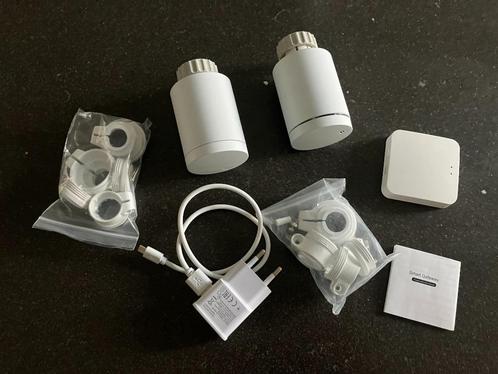 zigbee radiator-knoppen setje met gateway, Doe-het-zelf en Verbouw, Verwarming en Radiatoren, Zo goed als nieuw, Thermostaat, 800 watt of meer