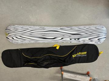 Snowboard Nitro Pantera met Burton Mission bindingen beschikbaar voor biedingen