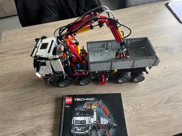 Lego Technic 42043 Mercedes Arocs beschikbaar voor biedingen