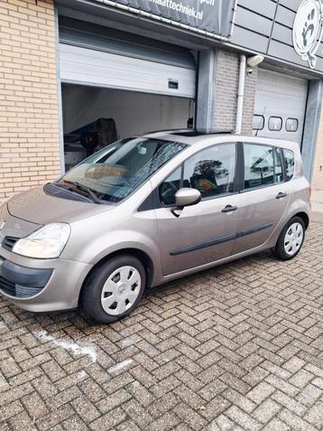 Renault Grand Modus 1.2 16V Automaat 2008 Beige beschikbaar voor biedingen