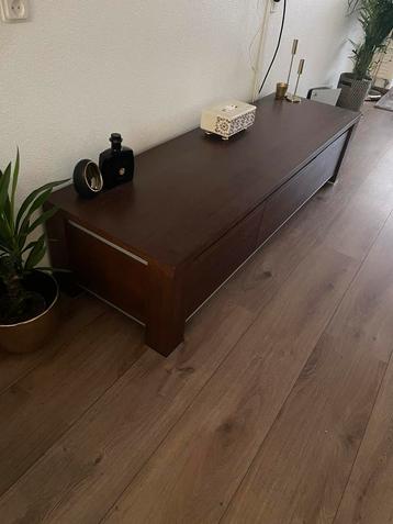 Tv meubel gratis