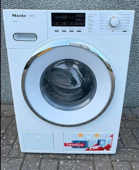 Miele W1 PowerWash & TwinDos XL 9kg Wifi Conn@ct, Witgoed en Apparatuur, Wasmachines, Zo goed als nieuw, 8 tot 10 kg, Minder dan 85 cm