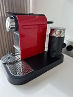 Nespresso coffee machine + coffee cups, Ophalen of Verzenden, Zo goed als nieuw