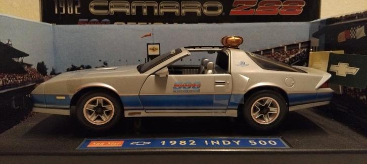 Chevrolet Camaro Indy 500 Pace Car 1982 Sun Star 1:18 KRD, Hobby en Vrije tijd, Modelauto's | 1:18, Zo goed als nieuw, Auto, Sun Star