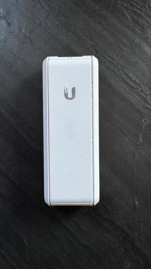 UniFi, Computers en Software, Netwerk switches, Gebruikt, Ophalen of Verzenden