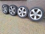 Winterbanden op volkswagen velgen 17 inch, Auto-onderdelen, Banden en Velgen, Ophalen, Gebruikt, 17 inch, Band(en)