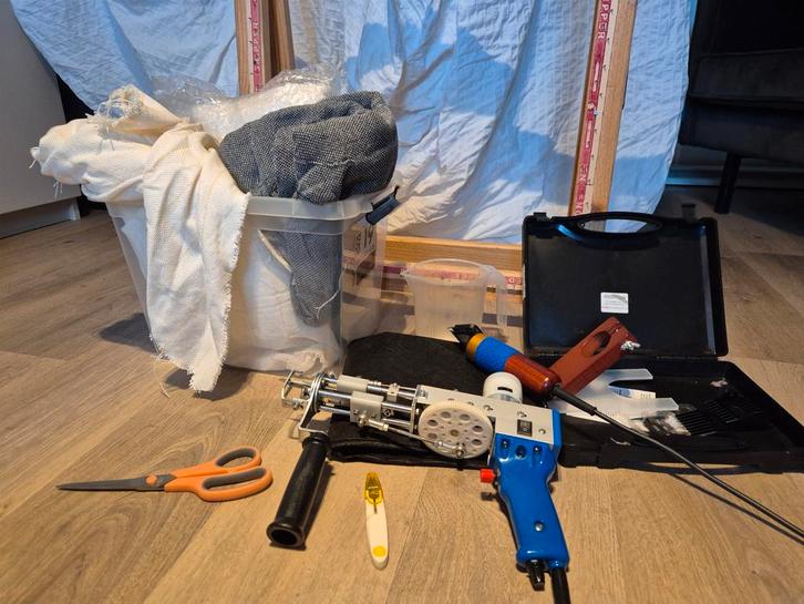 Compleet TUFTEN Starterset - Klaar om te beginnen!, Hobby en Vrije tijd, Borduren en Borduurmachines, Gebruikt, Onderdeel of Toebehoren