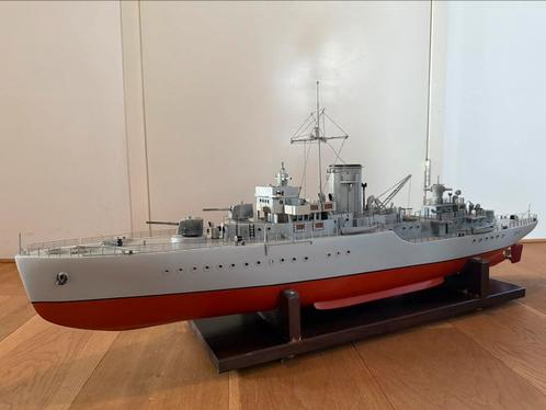 US NAVY RC-MODEL, Hobby en Vrije tijd, Modelbouw | Boten en Schepen, Zo goed als nieuw, 1:200 of kleiner, Revell, Ophalen