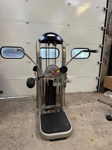 Matrix Multi-Hip Hip adductor/ Hip machine/ beschikbaar voor biedingen