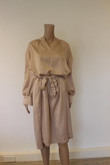 Shein beige/goudkleurige  jurk maat S beschikbaar voor biedingen