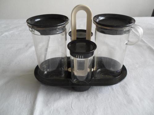 Tupperware Exclusieve olie azijn peper zoutstel zwart deksel, Huis en Inrichting, Keuken | Tupperware, Gebruikt, Overige typen