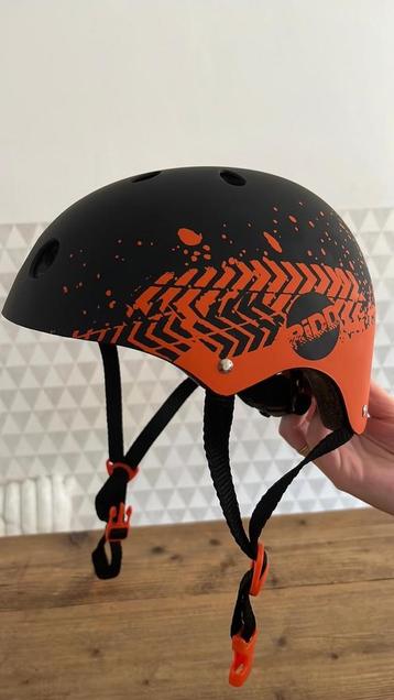 Skull Helmet - Stoere bescherming! beschikbaar voor biedingen