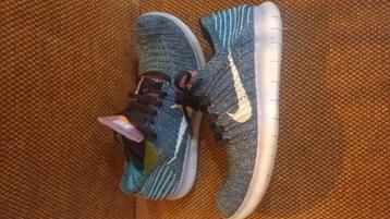 Nike free RN flyknit maat  38.5 beschikbaar voor biedingen