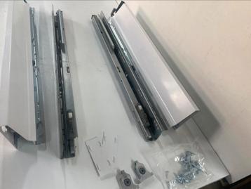Blum ladegeleiders nieuw in  doos  softclose beschikbaar voor biedingen