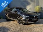 Volkswagen T-Roc 1.5 TSI Sport Virtual Pano Camera ACC Autom, Stof, 4 cilinders, 150 pk, Zwart