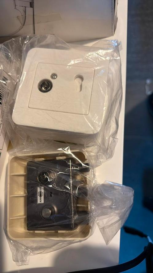 Signaalversterker, Audio, Tv en Foto, Televisie-accessoires, Zo goed als nieuw, Ophalen of Verzenden