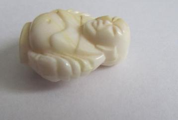 2 mooie Luxe Vintage grote Lucite Happy Boeddha kraal Buddha beschikbaar voor biedingen