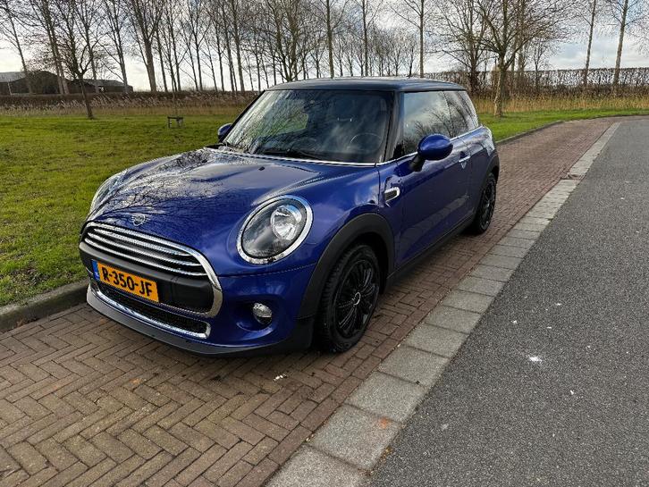 Mini 3-deurs 1.5 102pk 2018 Blauw met extra bandenset, Auto's, Mini, Particulier, One, Airbags, Airconditioning, Alarm, Bluetooth