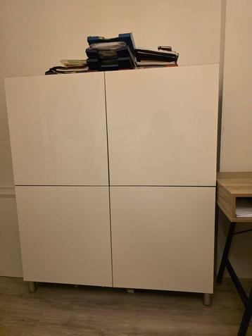3x Besta kasten zwartbruin met hoogglans witte deuren beschikbaar voor biedingen
