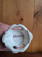 Beeldje .  Engeltje .12 centimeter MERK : Bassano, Antiek en Kunst, Ophalen of Verzenden