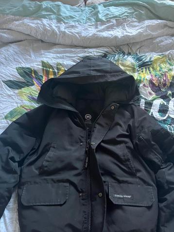 Canada Goose puffer jacket beschikbaar voor biedingen