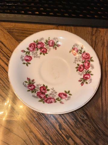 Royal albert Vintage Engels Schoteltje met Rozen beschikbaar voor biedingen