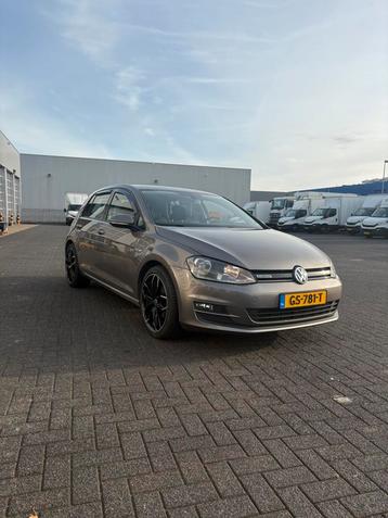 Volkswagen Golf 7 1.0 TSI 85kw 5D 2015 Grijs beschikbaar voor biedingen