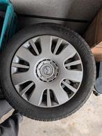 Blikken velgen + originele Mazda doppen, Auto diversen, Wieldoppen, Ophalen of Verzenden, Zo goed als nieuw