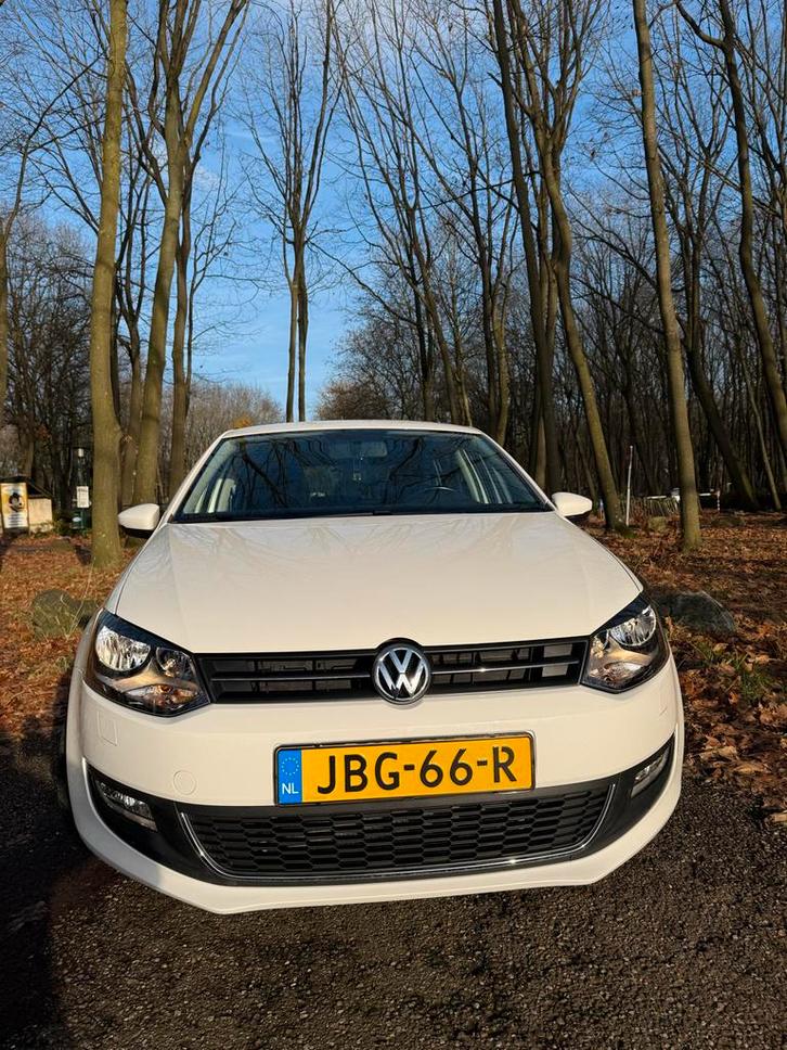Een zeer nette Volkswagen Polo 1.4 wit !!, Auto's, Volkswagen, Particulier, Polo, Benzine, Hatchback, Handgeschakeld, Geïmporteerd