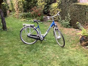 Fiets, electrisch beschikbaar voor biedingen