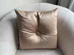 Kussen beige claudi, Huis en Inrichting, Ophalen of Verzenden, Zo goed als nieuw, Beige, Vierkant