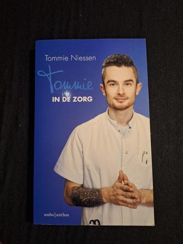 Boek: Tommie in de zorg beschikbaar voor biedingen