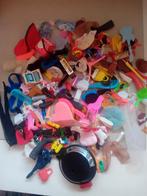 Partijtje poppen barbie spulletjes van alles wat speelgoed, Verzenden, Accessoires