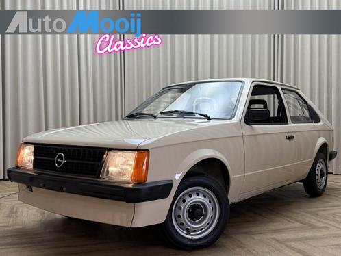 Opel Kadett D 1.2S Uniek! 1e Eigenaresse / Slechts 51.769 km, Auto's, Oldtimers, Bedrijf, Te koop, Opel, Benzine, Hatchback, Handgeschakeld